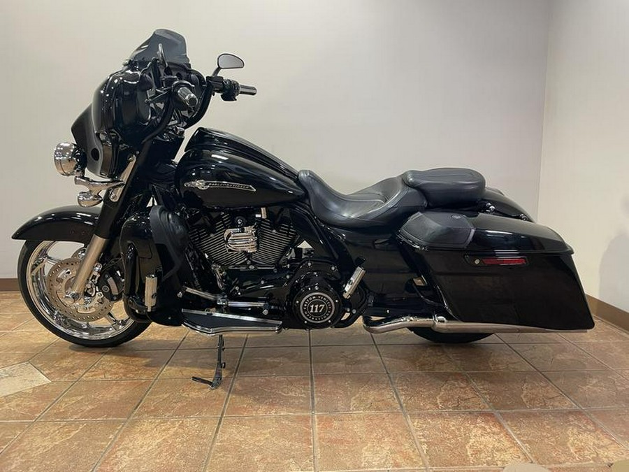 2015 Harley-Davidson® FLHXSE - CVO™ Street Glide®