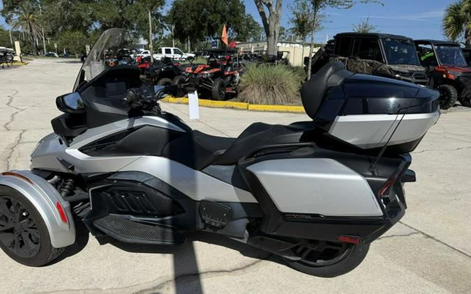 2022 Can-Am Spyder RT Limited Dark Wheels