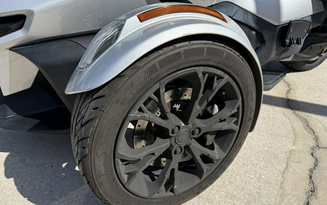 2022 Can-Am Spyder RT Limited Dark Wheels