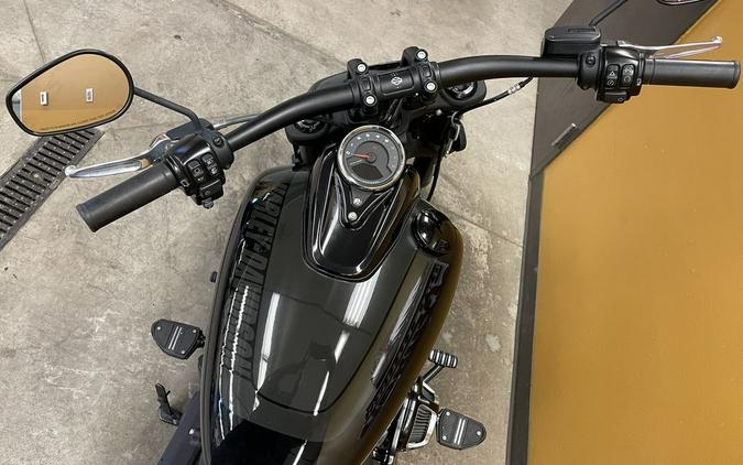 2019 Harley-Davidson® FXFBS - Softail® Fat Bob® 114