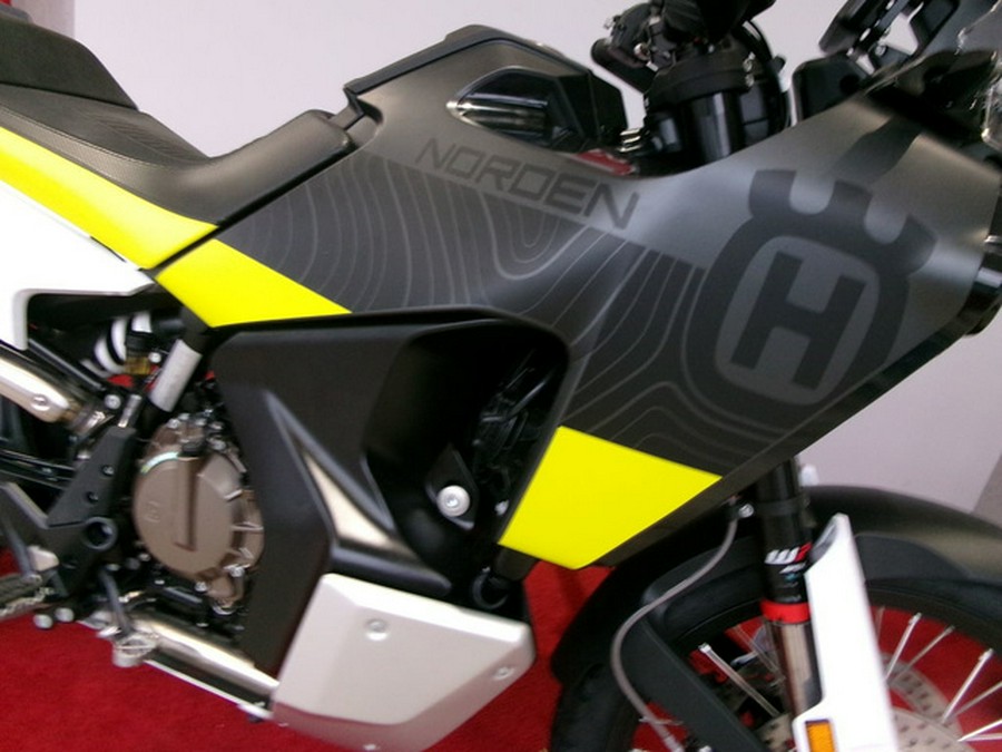 2023 Husqvarna Norden 901