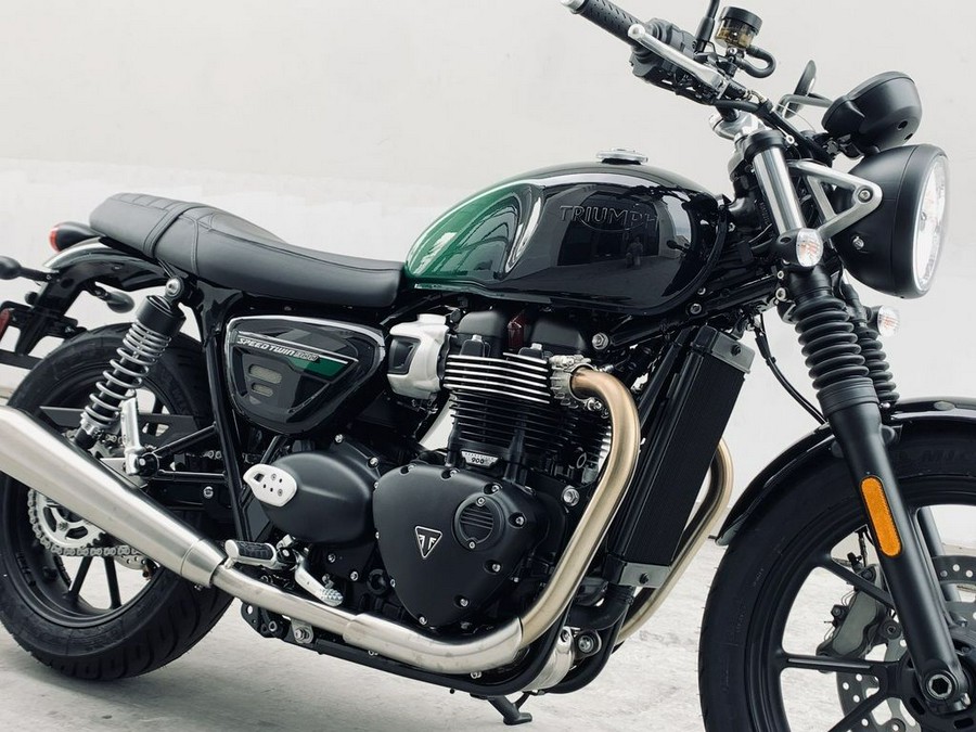 2024 Triumph Speed Twin 900 Stealth Edition