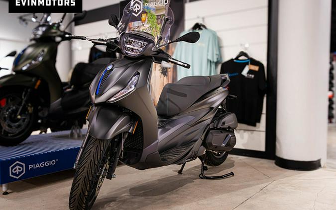 2026 Piaggio BV 400 HPE SPORT BLACK US MY26