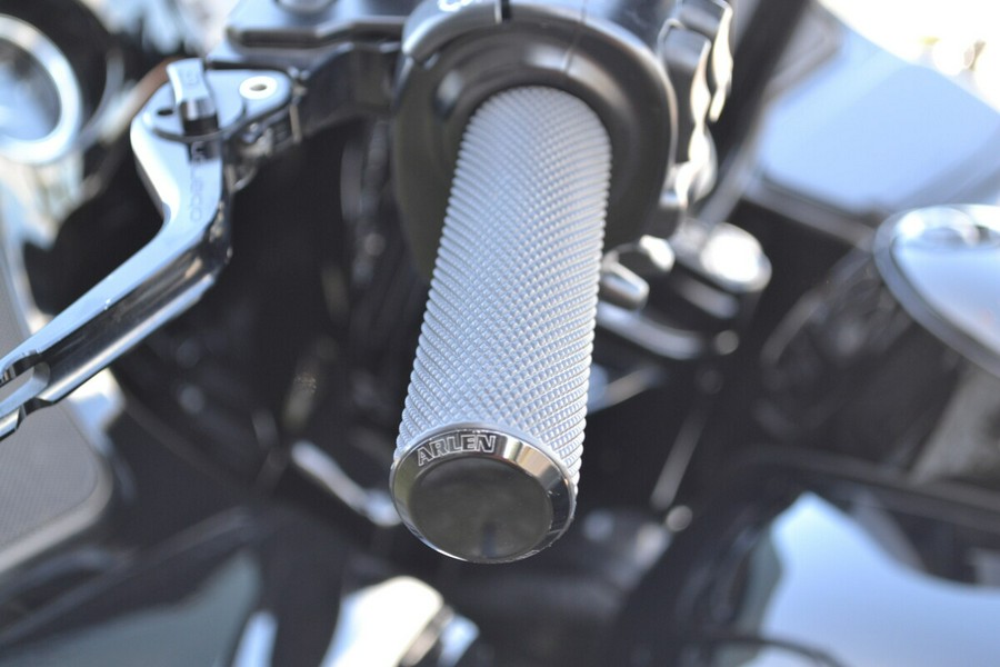 2018 Harley-Davidson® Road Glide® Special - FLTRXS