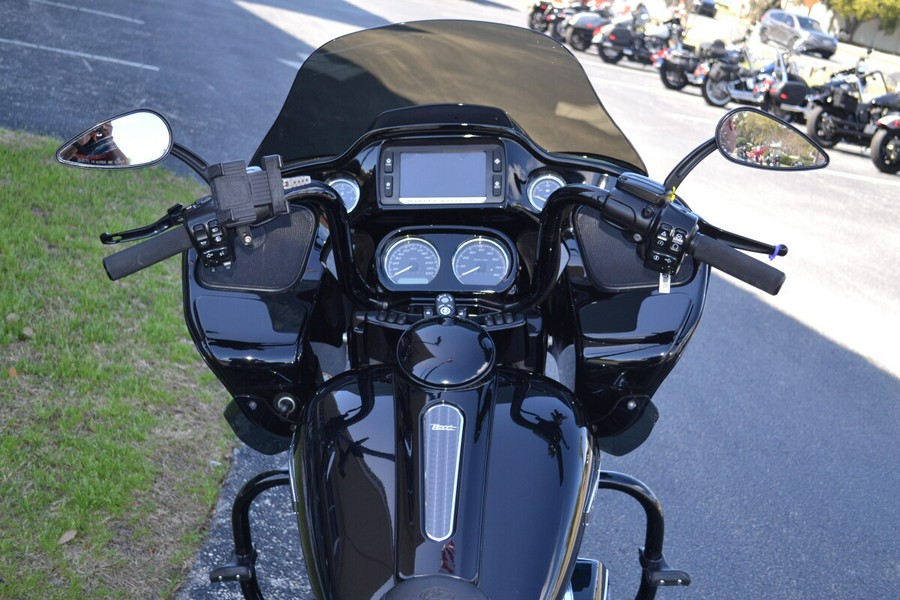 2018 Harley-Davidson® Road Glide® Special - FLTRXS