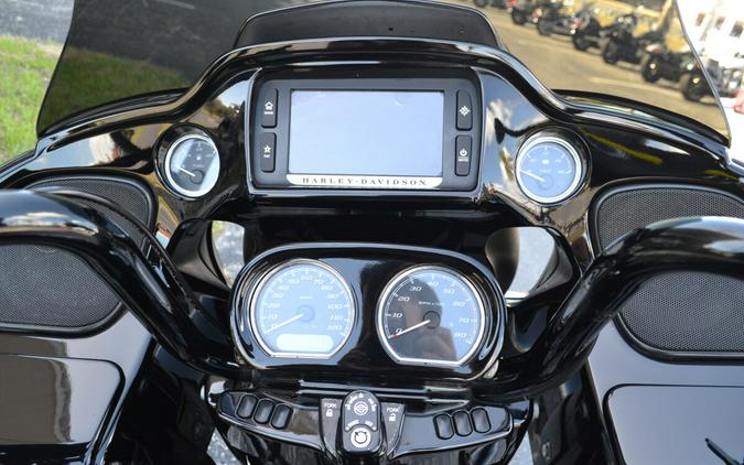 2018 Harley-Davidson® Road Glide® Special - FLTRXS