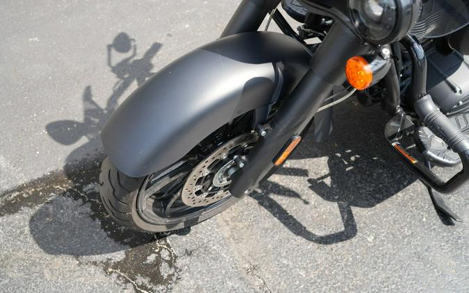 2018 Indian Motorcycle Springfield Dark Horse ABS Thunder Black Smoke