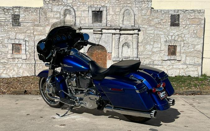 2017 Harley-Davidson® FLHXS - Street Glide® Special