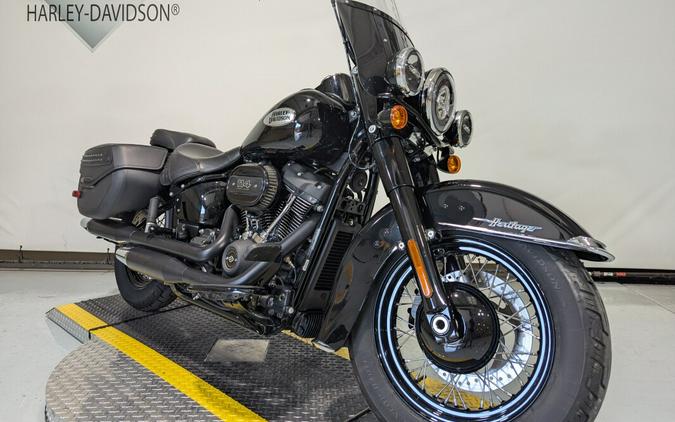 2024 Harley-Davidson® Heritage Classic Vivid Black - Black Finish
