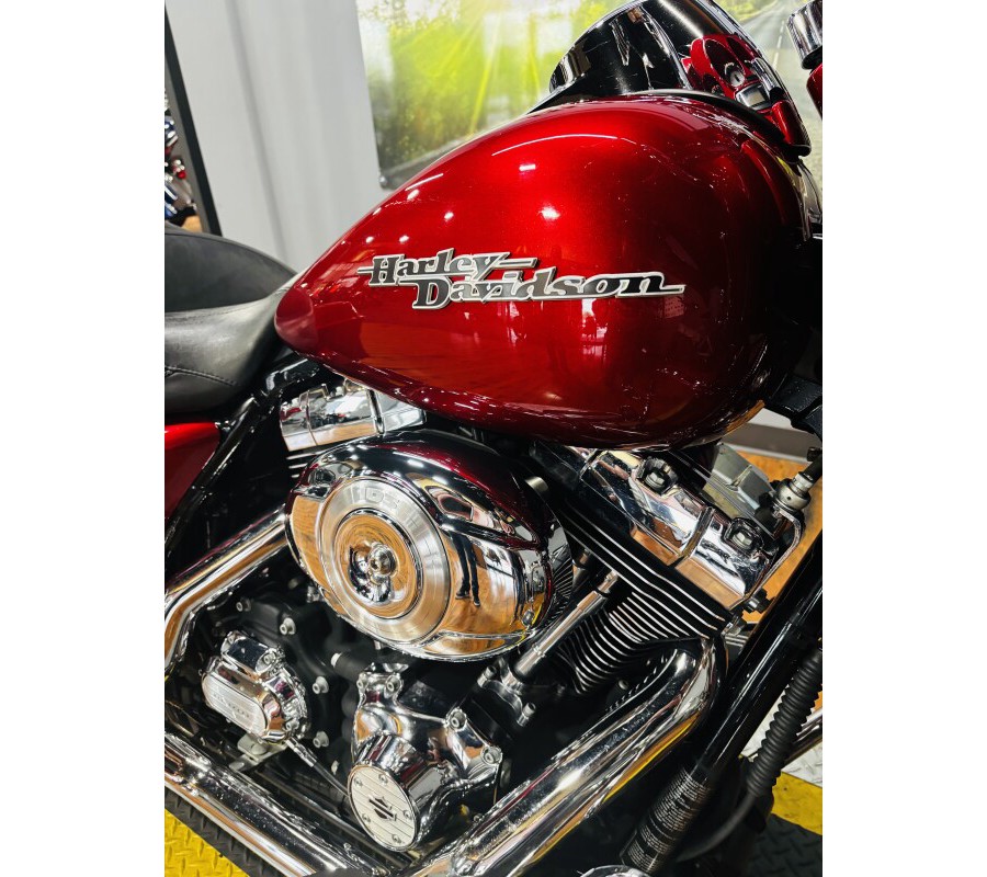 2013 Harley-Davidson® Street Glide® EMBR RED SUNGLO