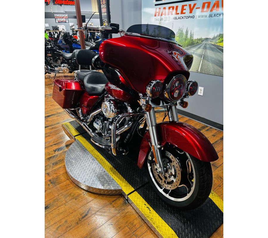 2013 Harley-Davidson® Street Glide® EMBR RED SUNGLO
