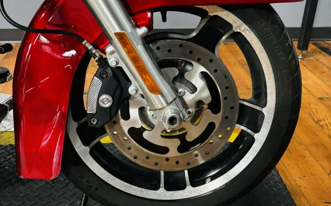 2013 Harley-Davidson® Street Glide® EMBR RED SUNGLO