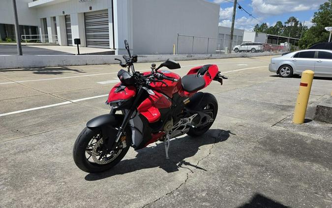 2026 Ducati Streetfighter V4