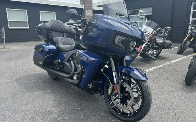 2024 Indian Motorcycle® Pursuit® Dark Horse® with PowerBand Audio Package Springfield Blue