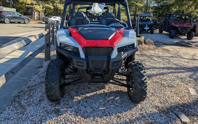 2025 Polaris General 4 1000 Sport