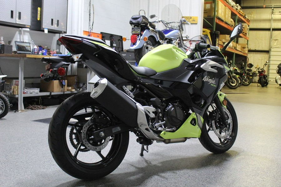 2026 Kawasaki Ninja® 500 ABS