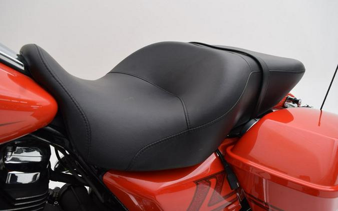 2017 Harley-Davidson FLHXS - Street Glide Special