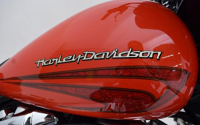 2017 Harley-Davidson FLHXS - Street Glide Special