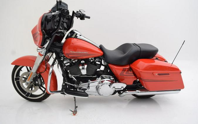 2017 Harley-Davidson FLHXS - Street Glide Special