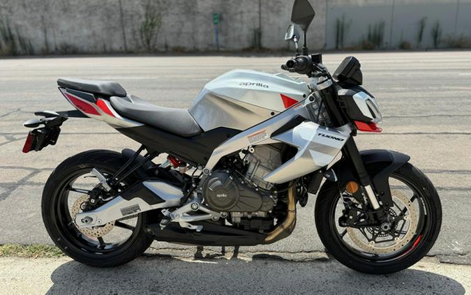2026 Aprilia Tuono 457
