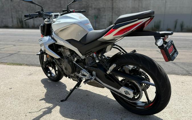 2026 Aprilia Tuono 457