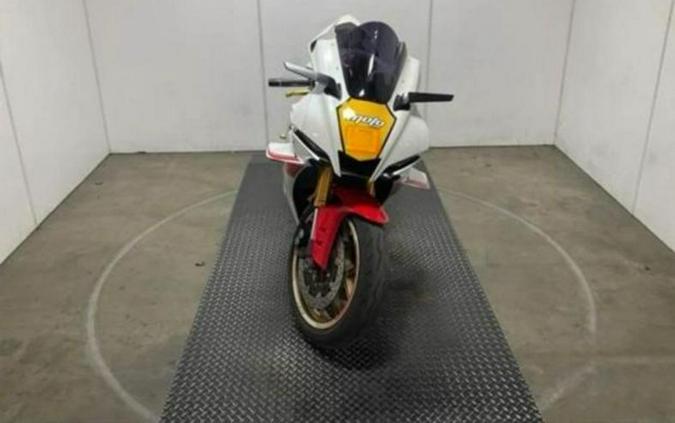 2022 Yamaha YZF-R1 World GP 60th Anniversary Edition