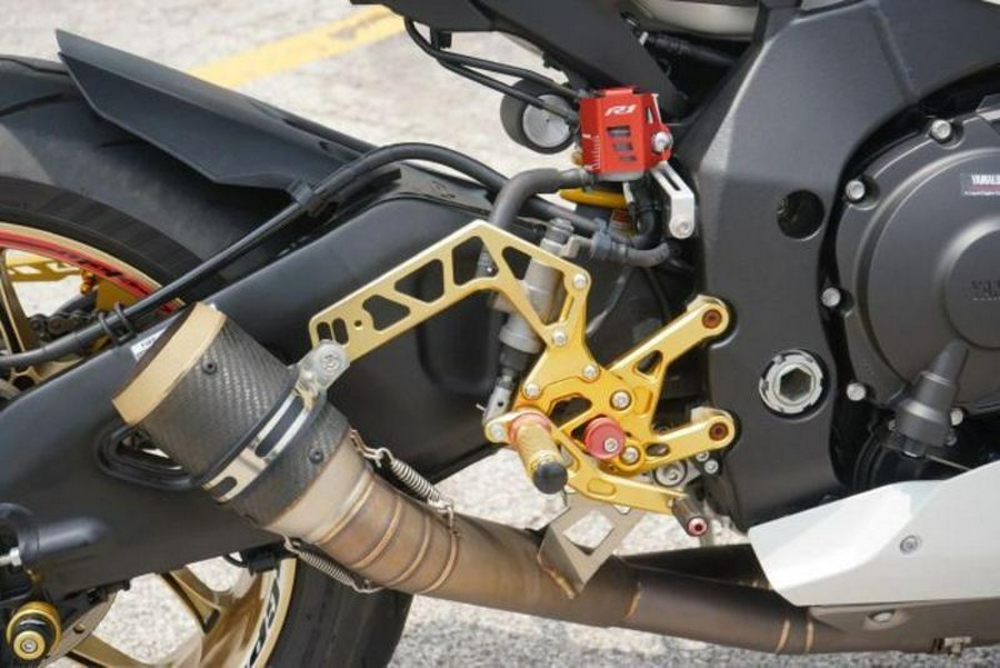 2022 Yamaha YZF-R1 World GP 60th Anniversary Edition