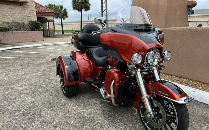 2025 Harley-Davidson FLHTCUTG - Tri Glide Ultra