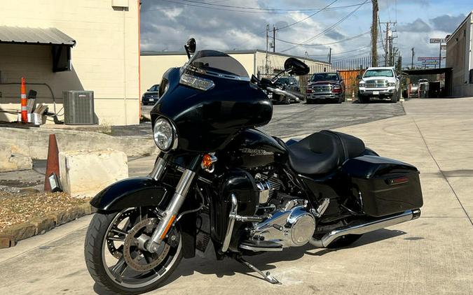 2017 Harley-Davidson® FLHXS - Street Glide® Special