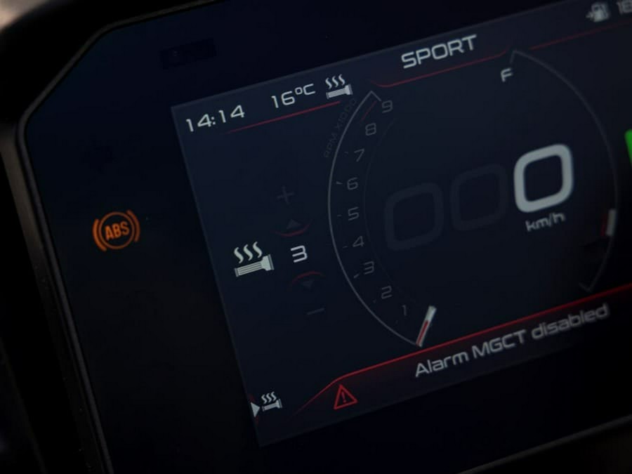 2026 Moto Guzzi V85 TT Travel