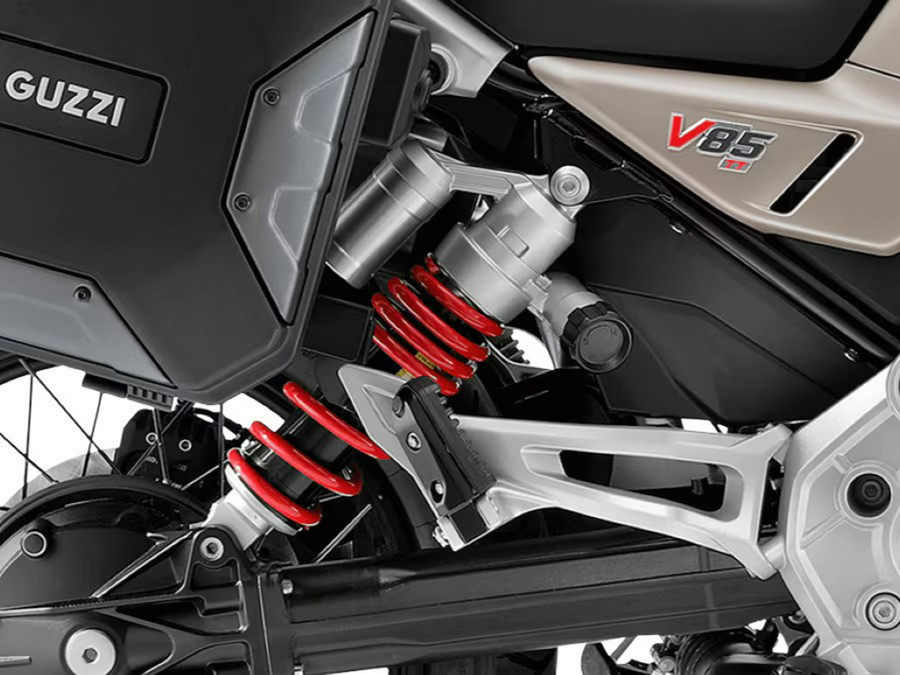 2026 Moto Guzzi V85 TT Travel