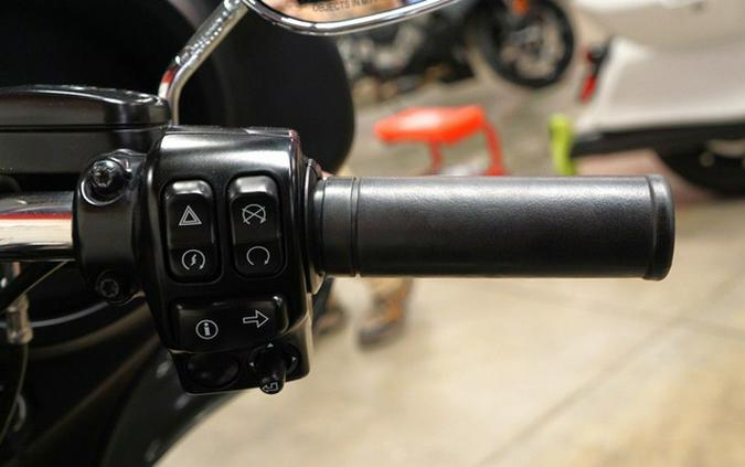 2014 Harley-Davidson Trike FLHTCUTG - Tri Glide Ultra