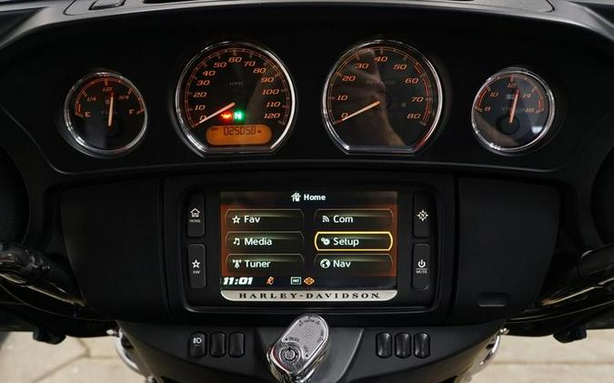 2014 Harley-Davidson® FLHTCUTG - Tri Glide® Ultra