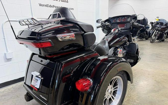 2014 Harley-Davidson Trike FLHTCUTG - Tri Glide Ultra