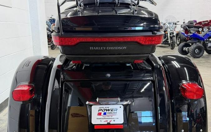 2014 Harley-Davidson Trike FLHTCUTG - Tri Glide Ultra