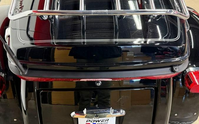 2014 Harley-Davidson Trike FLHTCUTG - Tri Glide Ultra