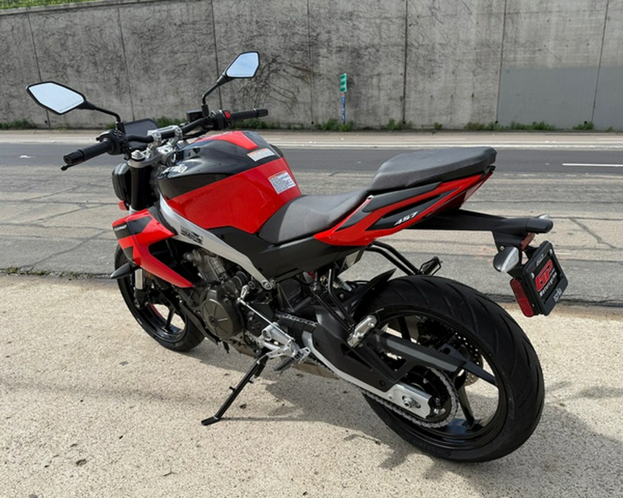 2026 Aprilia Tuono 457