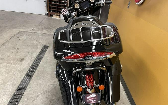 2019 Indian Motorcycle® Roadmaster® Thunder Black