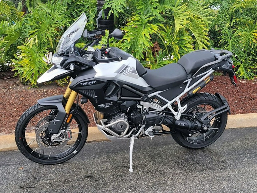 2023 Triumph Tiger 1200 Rally Pro Snowdonia White