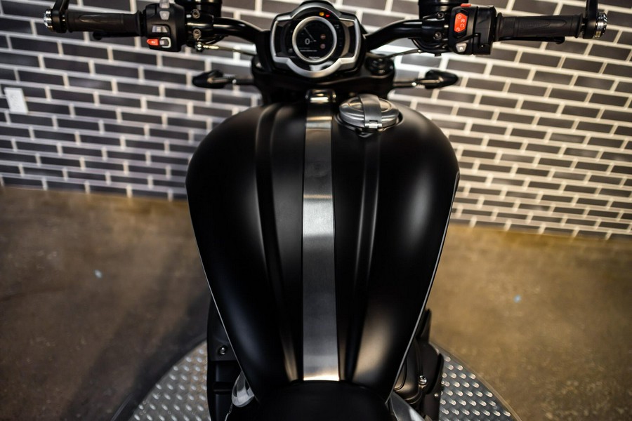 2025 Triumph Rocket 3 Storm R