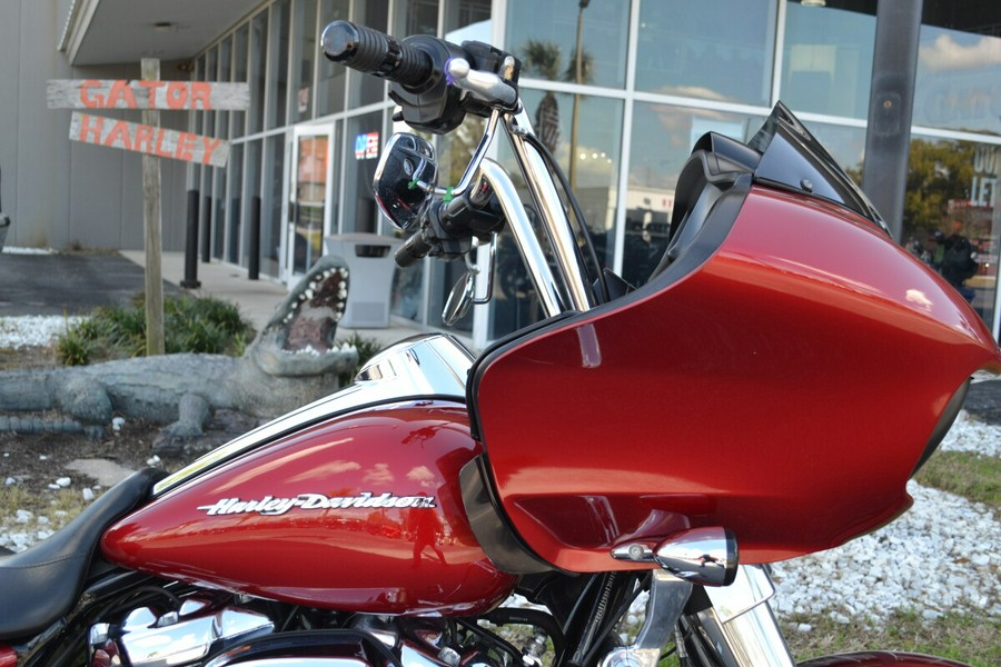 2019 Harley-Davidson® Road Glide® Wicked Red - FLTRX