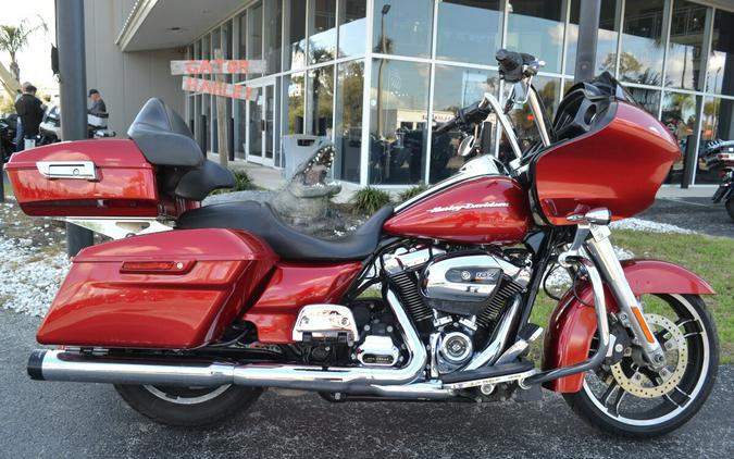 2019 Harley-Davidson® Road Glide® Wicked Red - FLTRX