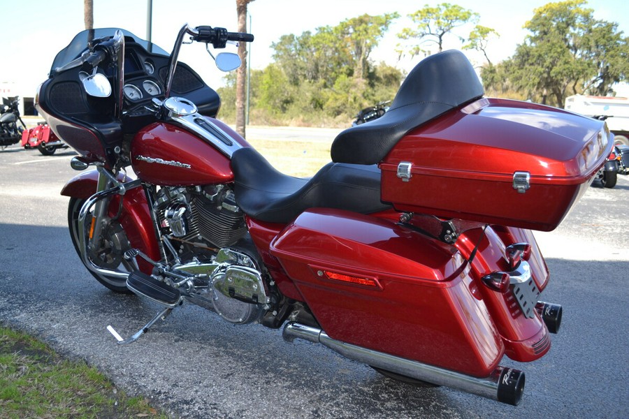 2019 Harley-Davidson® Road Glide® Wicked Red - FLTRX