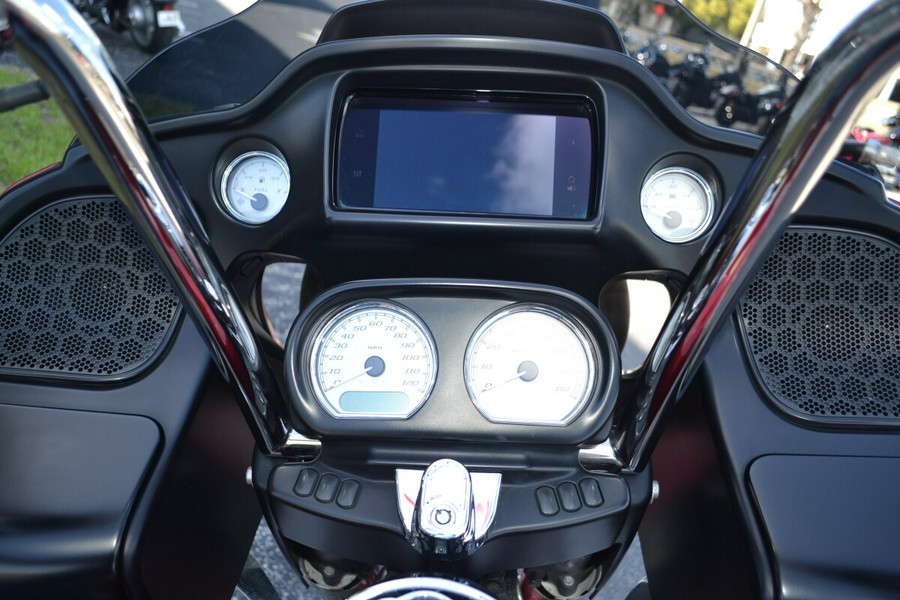 2019 Harley-Davidson® Road Glide® Wicked Red - FLTRX