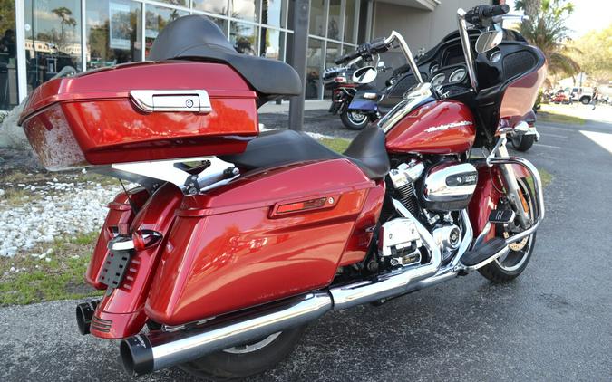 2019 Harley-Davidson® Road Glide® Wicked Red - FLTRX