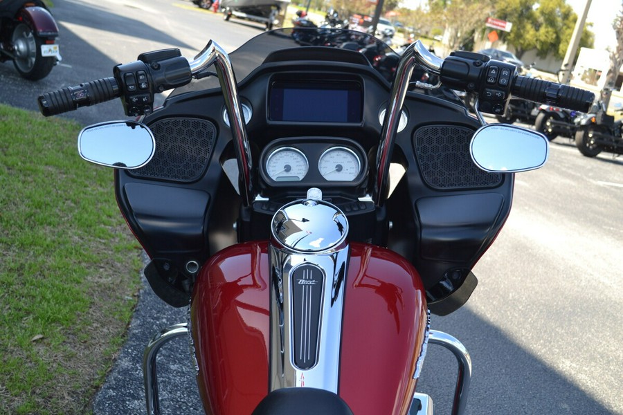 2019 Harley-Davidson® Road Glide® Wicked Red - FLTRX