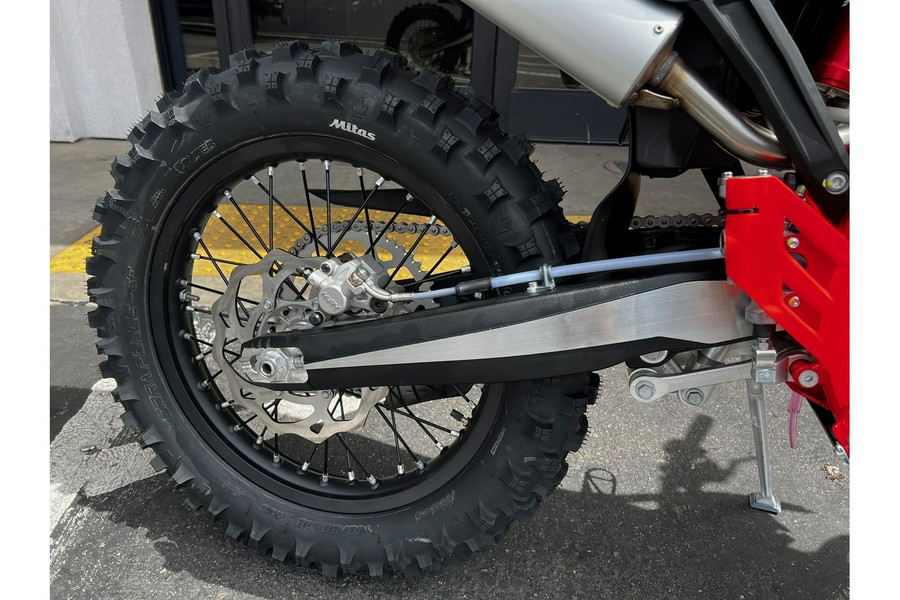 2026 Beta Motorcycles Xtrainer 300