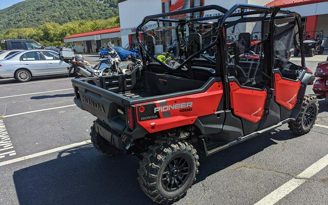 2023 Honda PIONEER 1000-6 DELUXE CREW