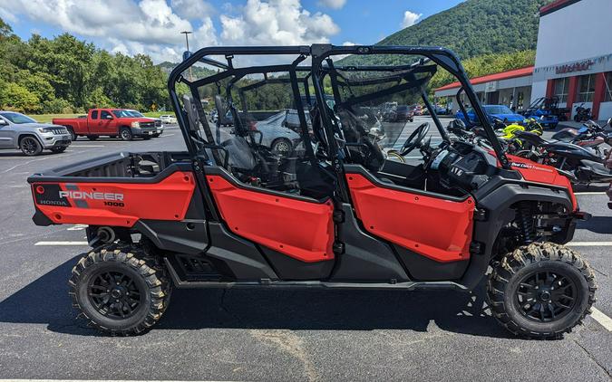 2023 Honda PIONEER 1000-6 DELUXE CREW