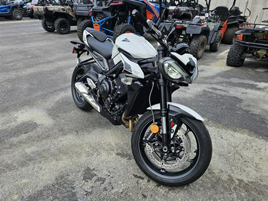 2024 Triumph Street Triple 765 R